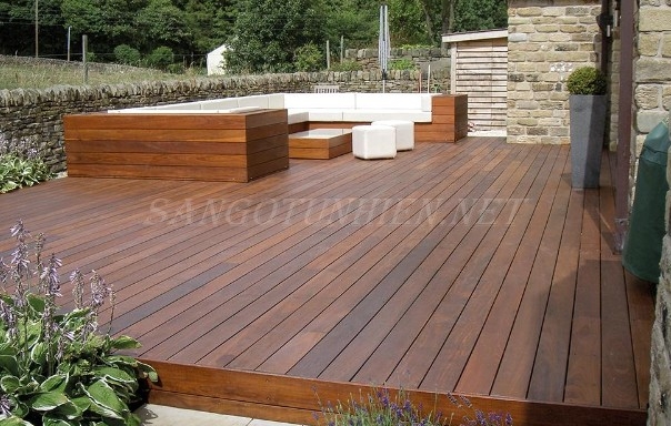 Sàn gỗ Thông biến tính Sàn gỗ Thông biến tính