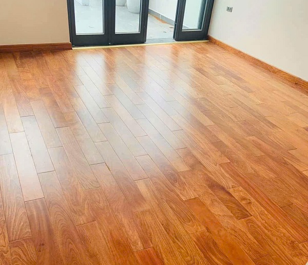 Màu sàn kỹ thuật Căm Xe đẹp sang trọng