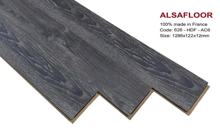 Cận cảnh thanh tấm ván sàn gỗ Alsafloor 626