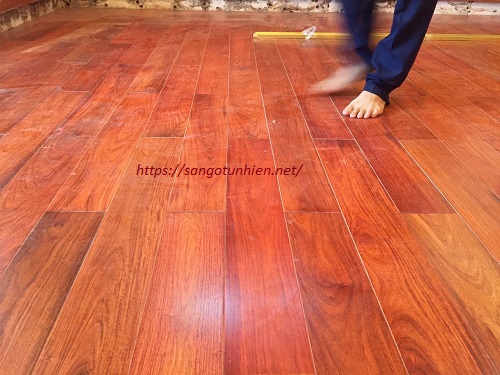 Sàn gỗ Hương Lào 