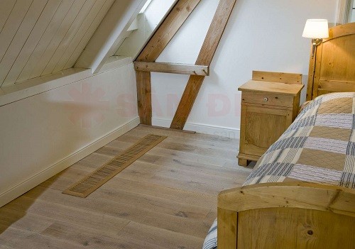 Sàn gỗ Sồi Engineer lắp phòng ngủ