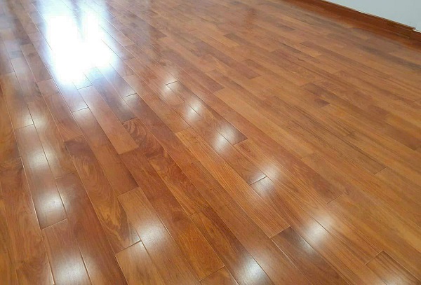 Sàn Căm Xe màu sắc tự nhiên dễ phối đồ nội thất