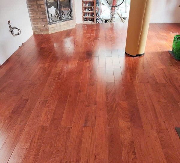 Sàn gỗ Giáng Hương đá màu đều đẹp tự nhiên