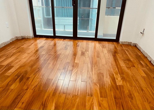 Sàn gỗ Gõ Đỏ màu sắc đẹp chống xước