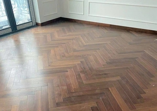 Sàn gỗ Óc Chó xương cá