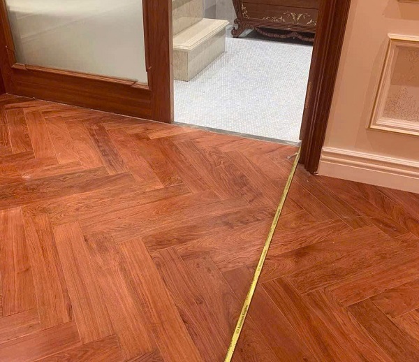 Sàn gỗ xương cá Hương đá