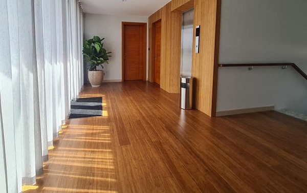 Sàn Tre màu sắc đẹp lát tại nhà riêng