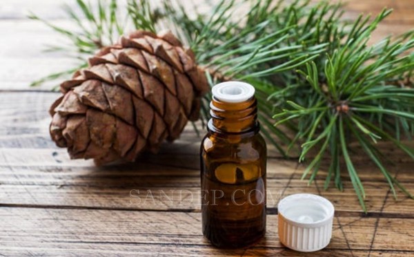 Tinh dầu gỗ tuyết tùng để khử mùi